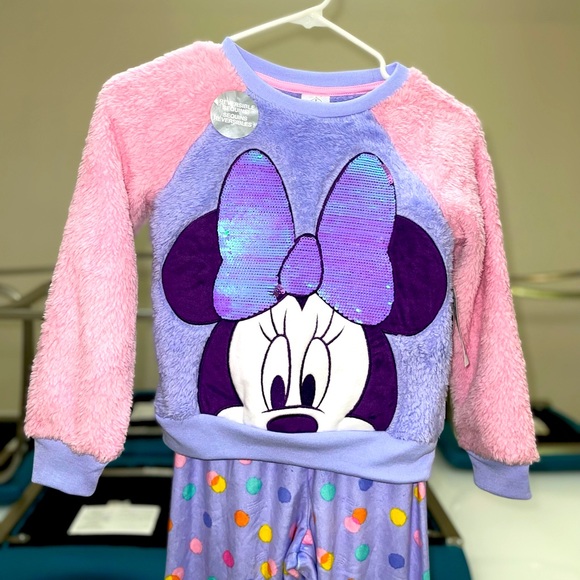 Disney - Picture 2 of 5